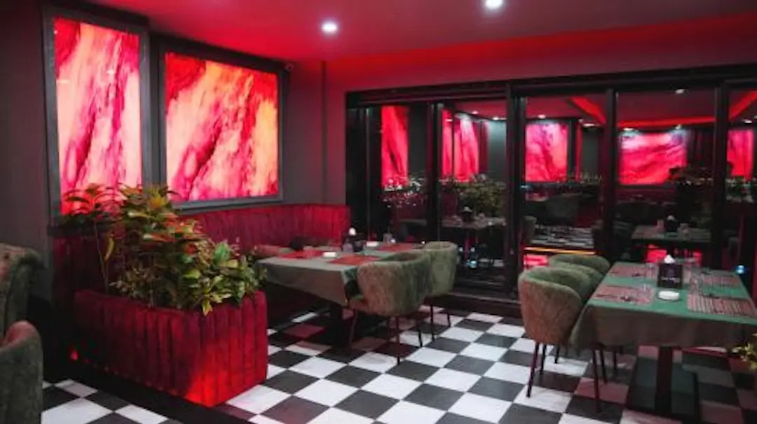 hotel BLUE MOON