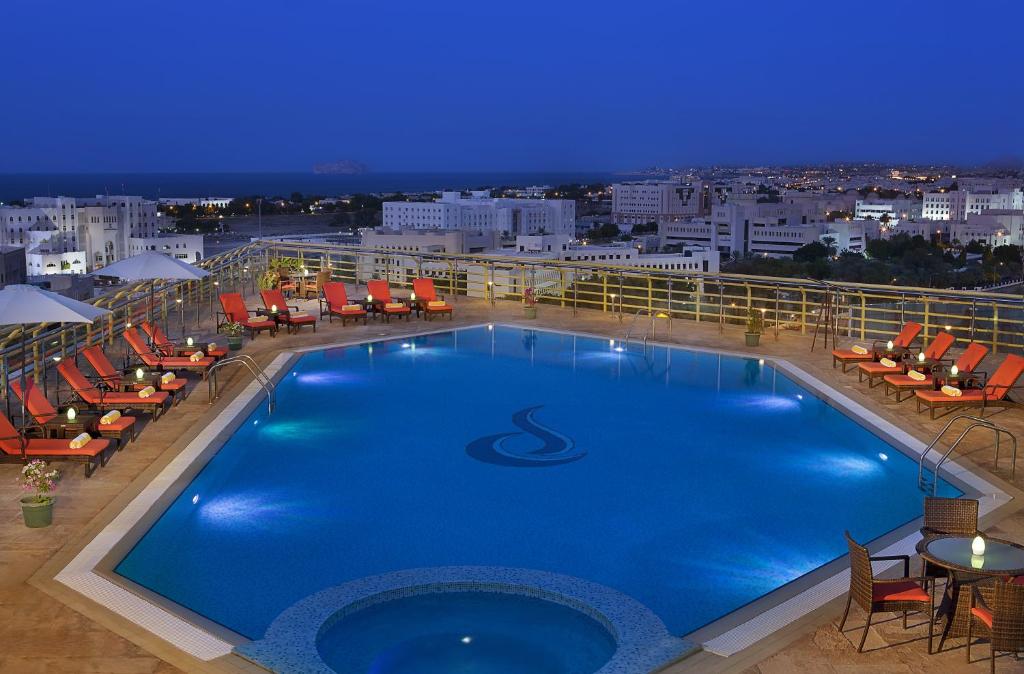 hotel City Seasons