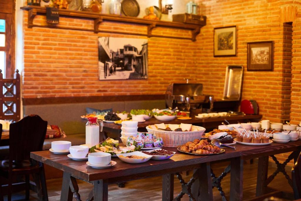 hotel AIVANI